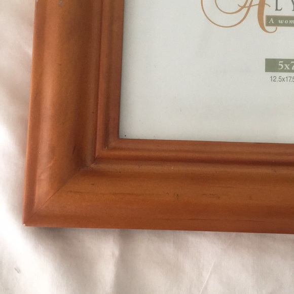 Timeless Solid Oak Photo Frame - Showcase Your Memories with Elegance! - Picture 2 of 6